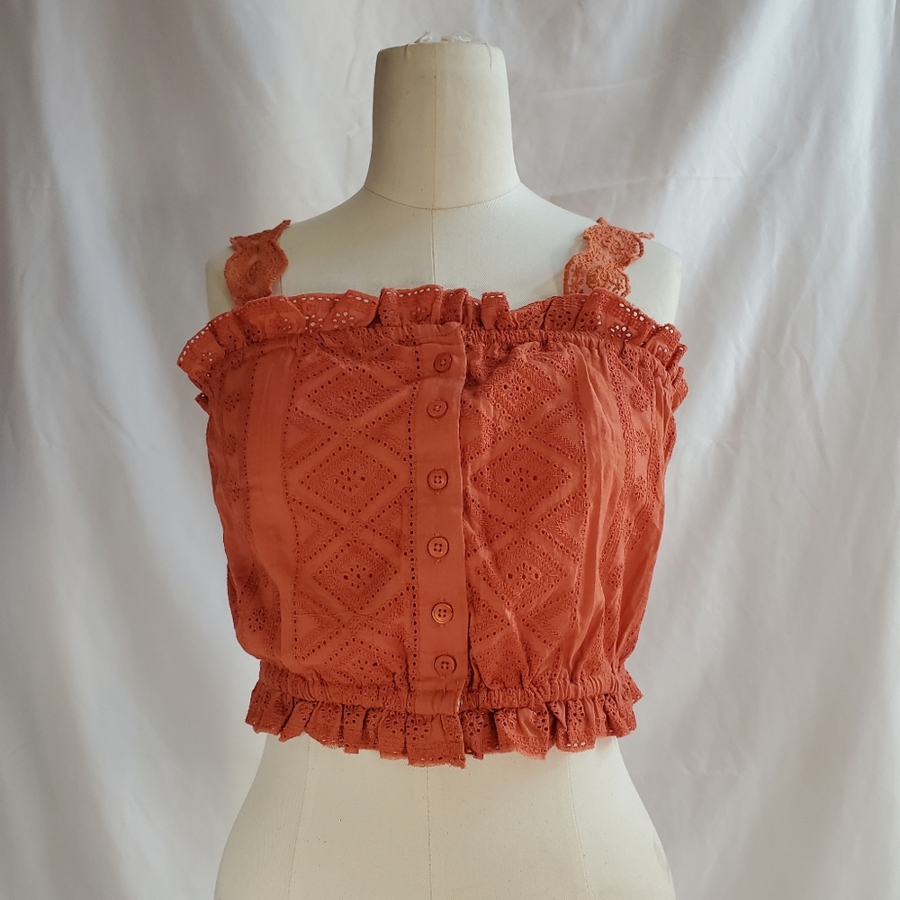 Sky and Sparrow top